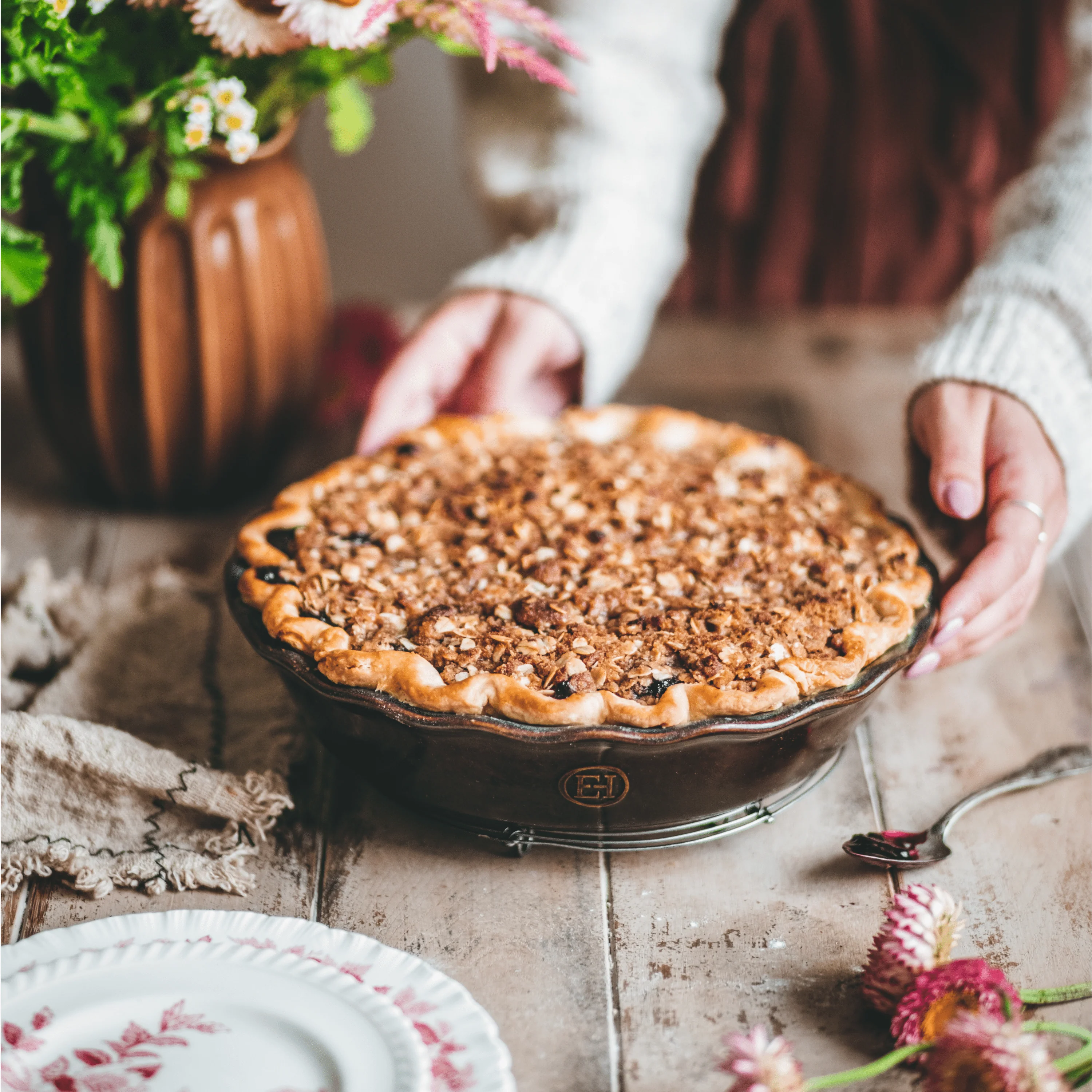 175th Anniversary Pie Dish (Limited Edition) - Image 11