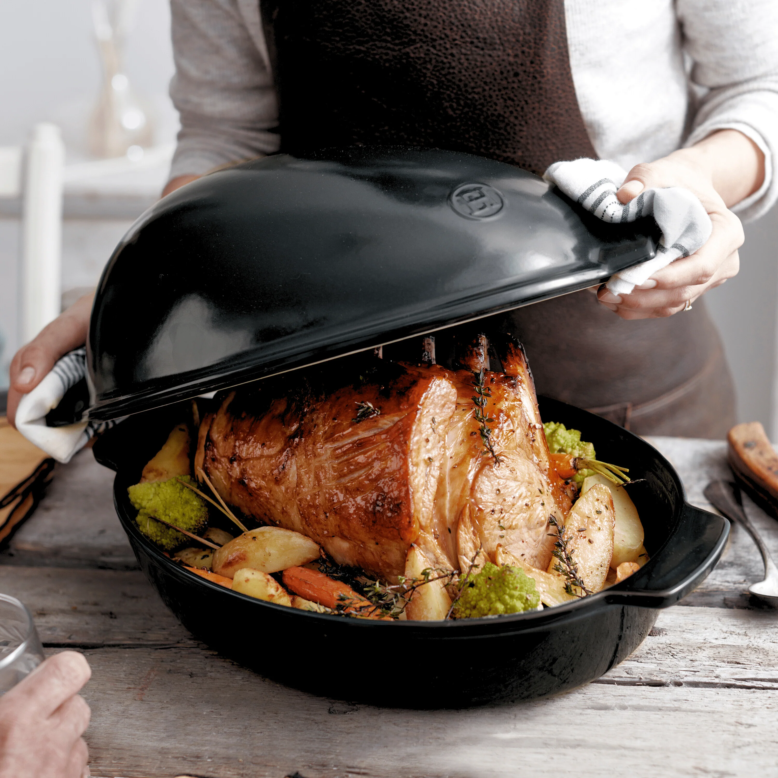 Large Roaster - Image 6