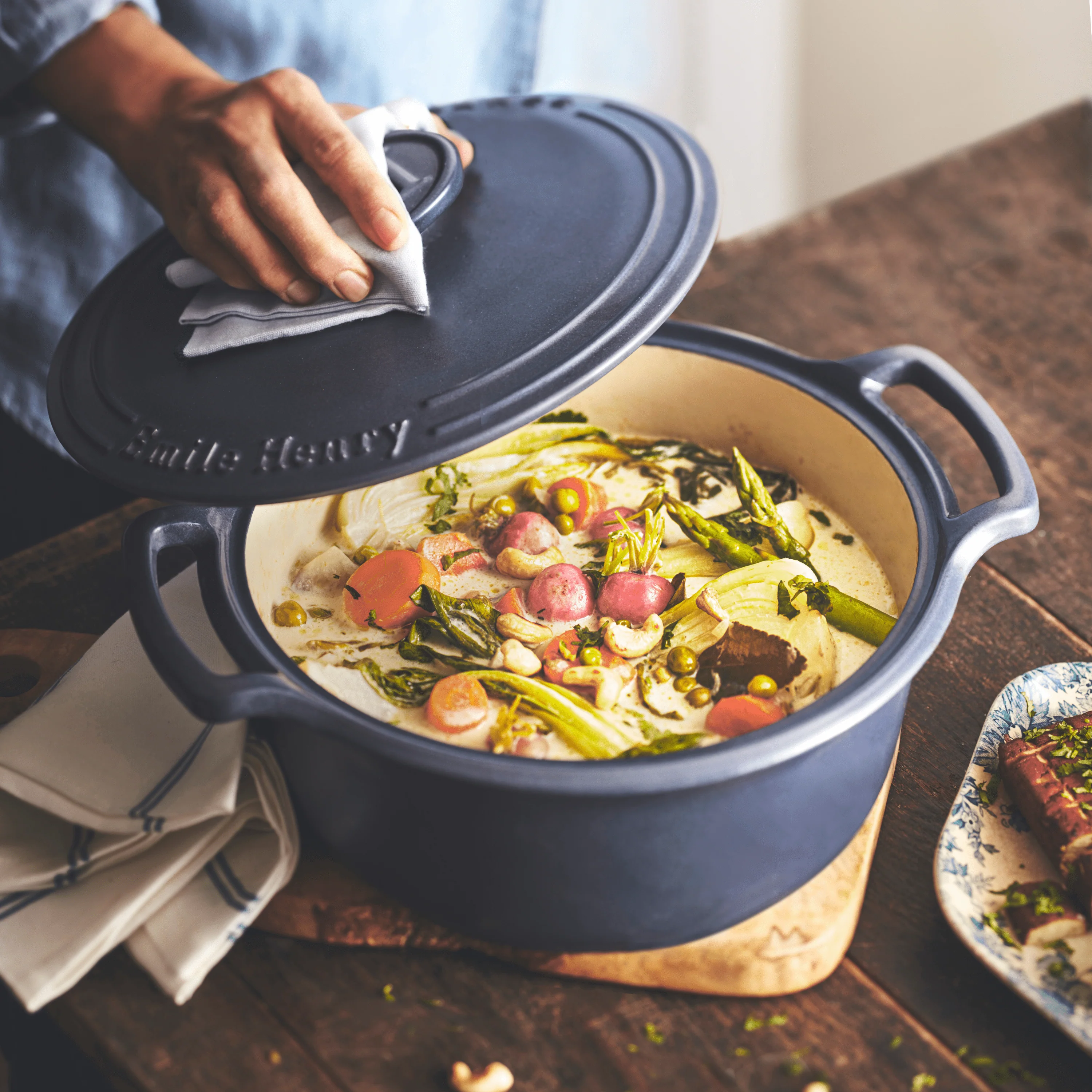 Sublime Dutch Oven - Image 17